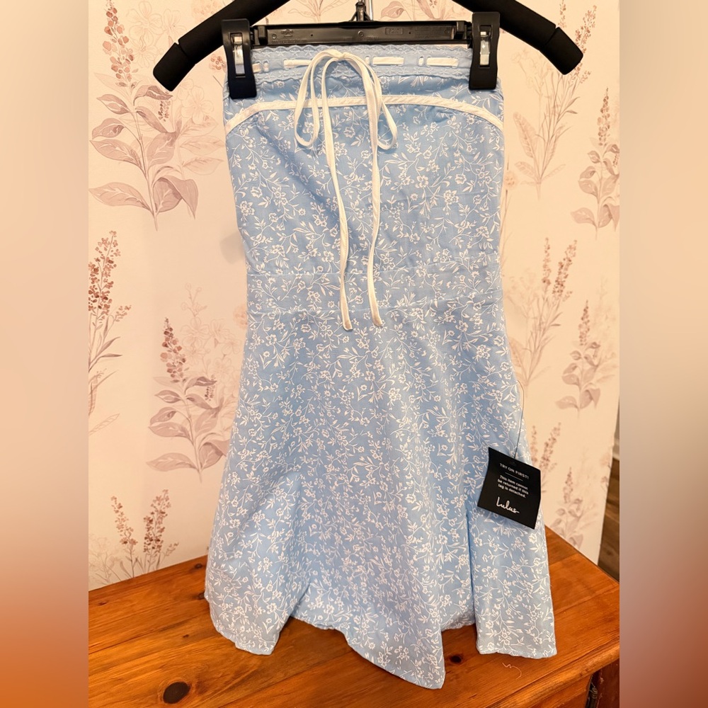 NWT / Lulu's Precious Babe Light Blue Floral Ribbon Strapless Dress / Size XXS
